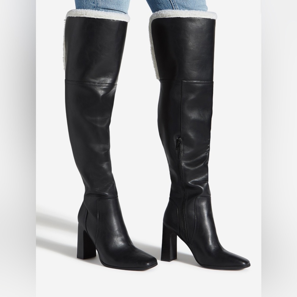 Black block heeled boot with fur